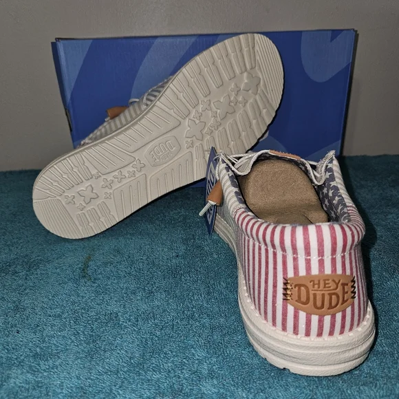 Hey Dude Wally Tri Seersucker Blue Red Slip-On Casual Shoes Men's Size 12 - Picture 5 of 6